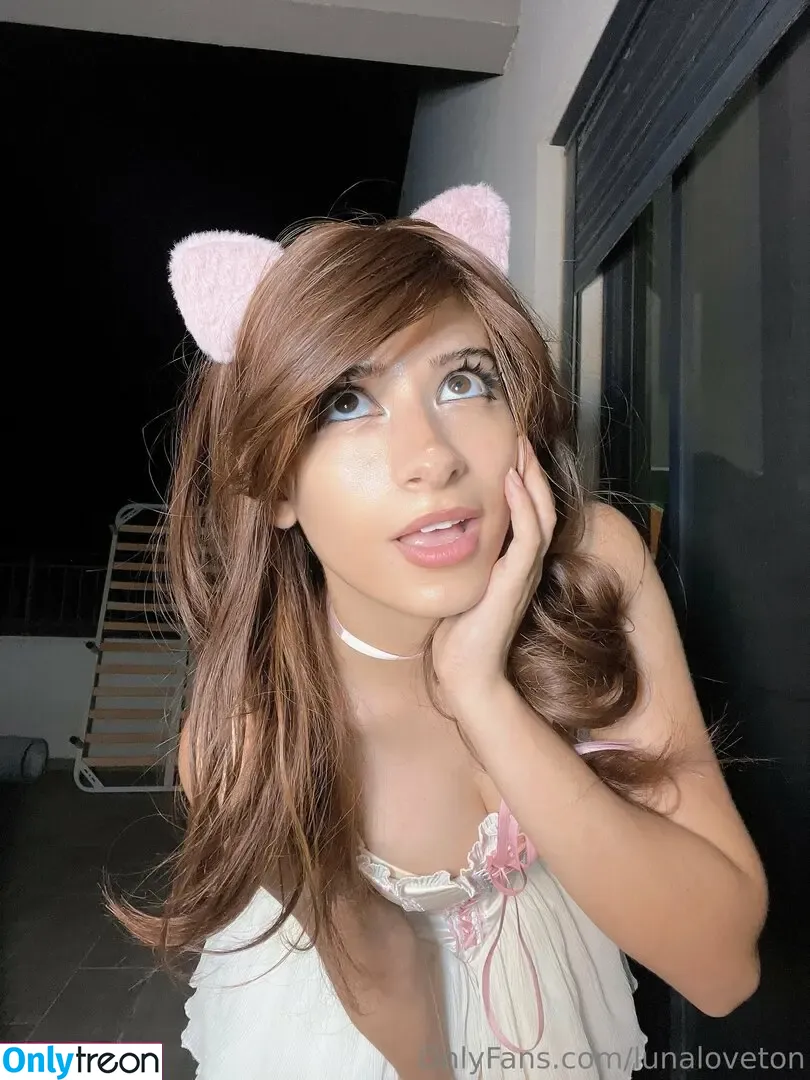 lunaloveton nude photo #0036 (lunaalottonn)