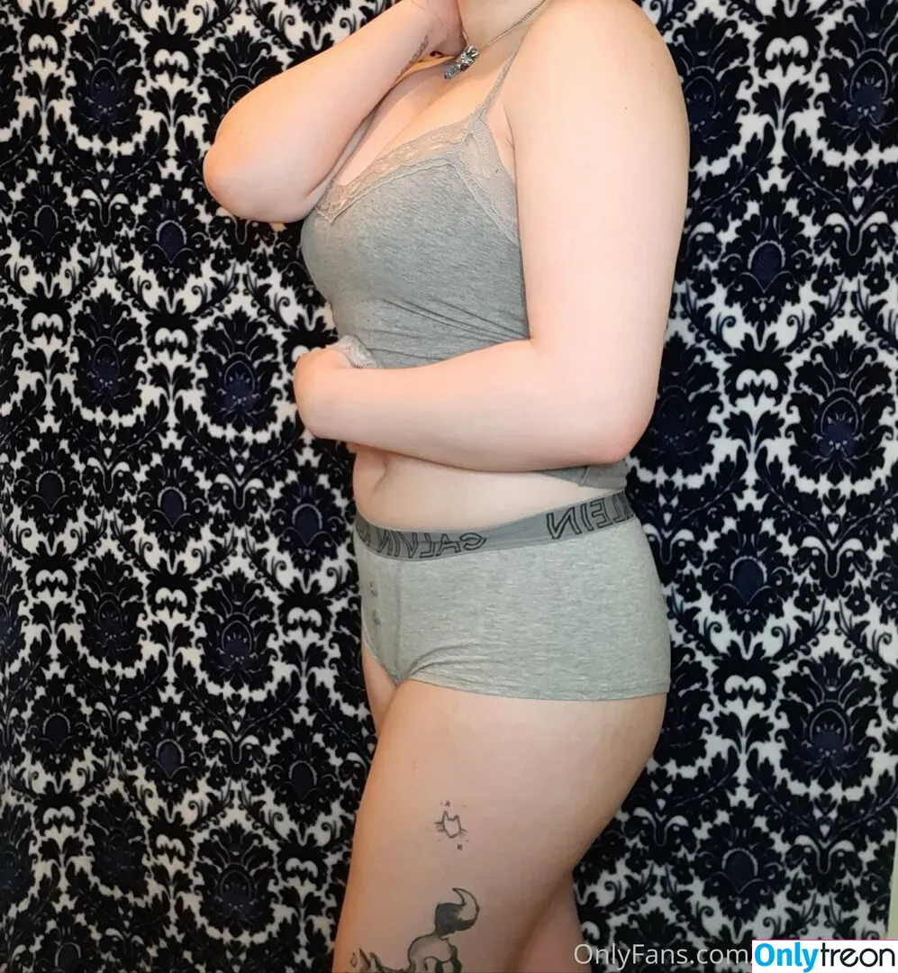 lunar_ashe nude photo #0004 (lunarashe)