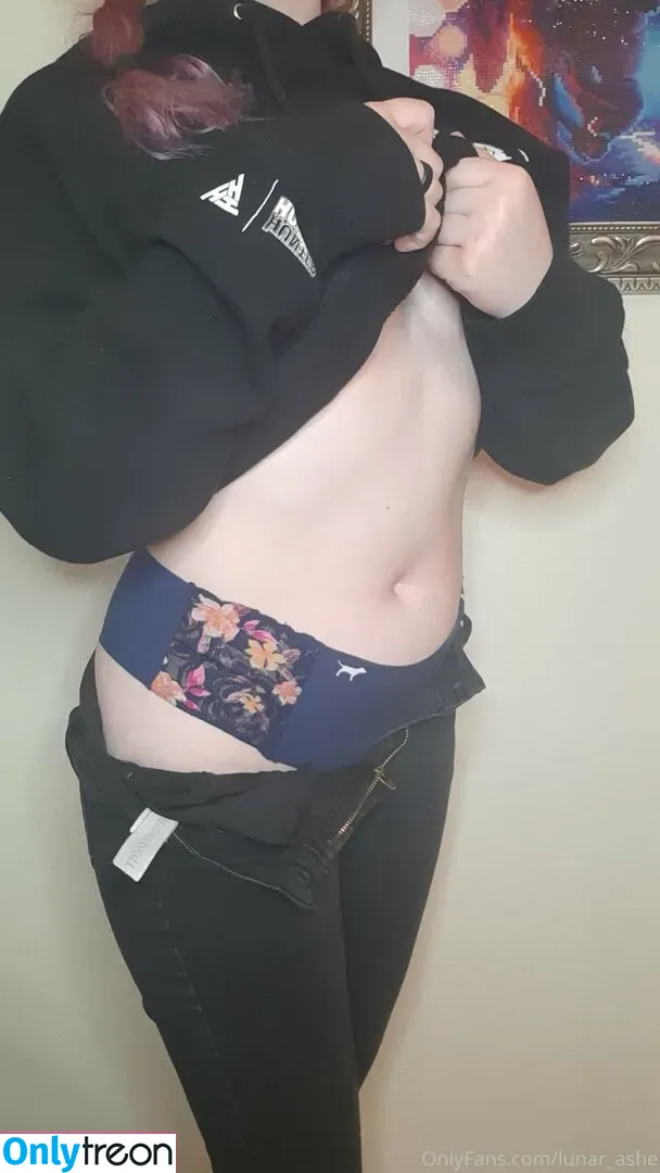 lunar_ashe nude photo #0037 (lunarashe)