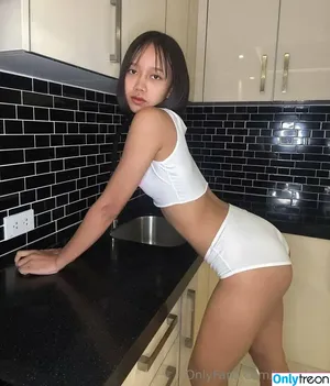 lunathaii / lunathaiph nude photo #0020