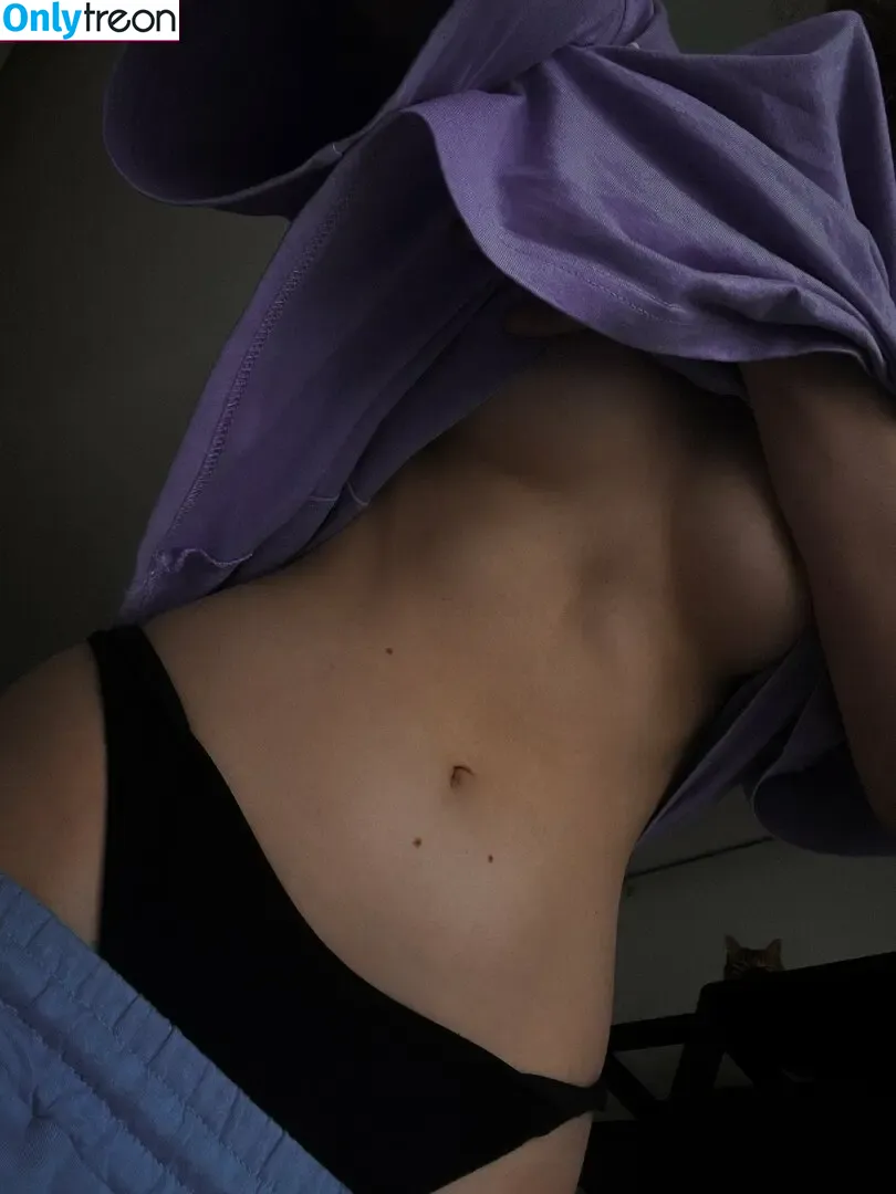 lunese_me nude photo #0001 (1003816874 / lyu.nesterenko)