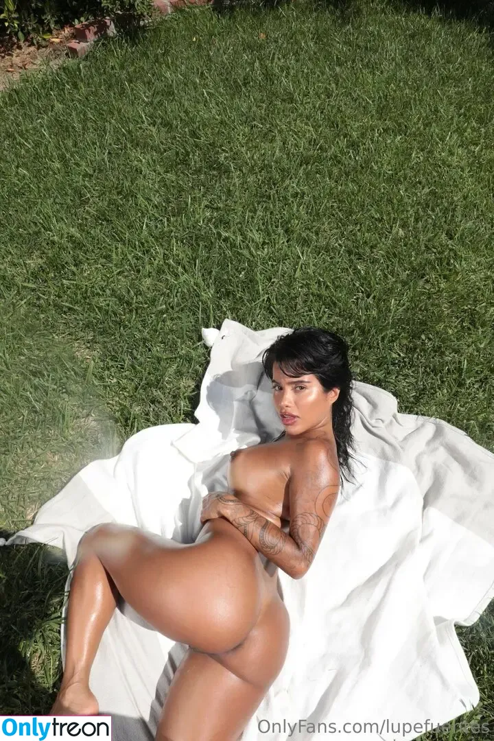 Lupe Fuentes nude photo #0100 (lupefuentes)