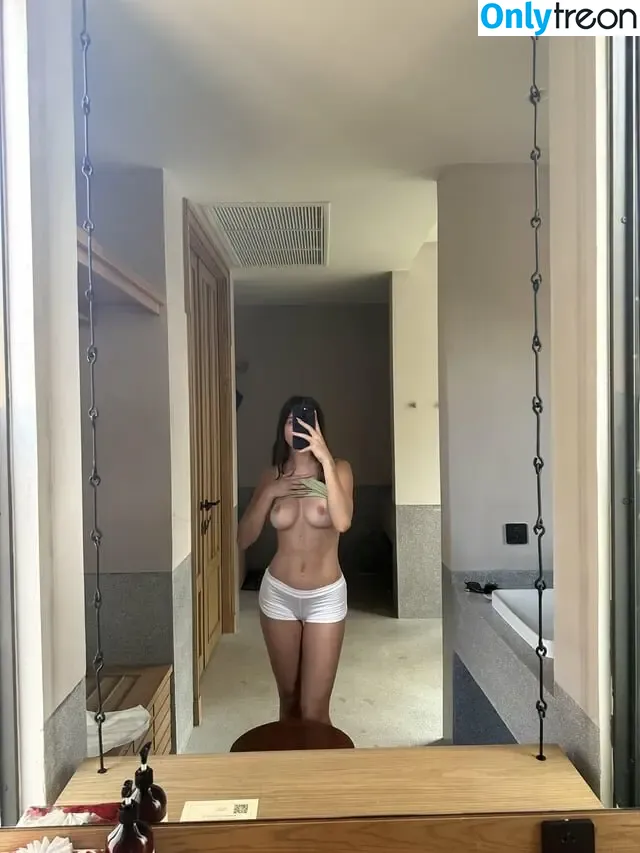 lura_uwu nude photo #0128 (Luura_uwu)