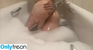 lustytattbaby / tattedupwelshie nude photo #0004