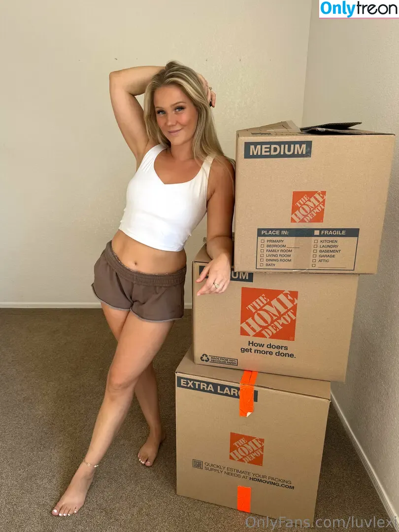 luvlexi nude photo #0186 (luvelyylexi)