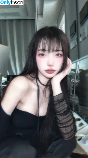 Luvuhiki / Bibiuluv / iamriri / luvki15699 / ohsolovelyk / 리리 / 히키ひき nude photo #0052