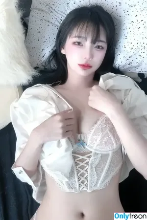 Luvuhiki / Bibiuluv / iamriri / luvki15699 / ohsolovelyk / 리리 / 히키ひき nude photo #0065