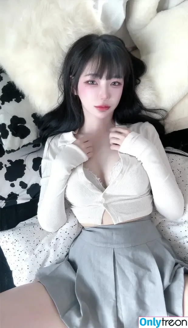 Luvuhiki nude photo #0021 (Bibiuluv / iamriri / luvki15699 / ohsolovelyk / 리리 / 히키ひき)