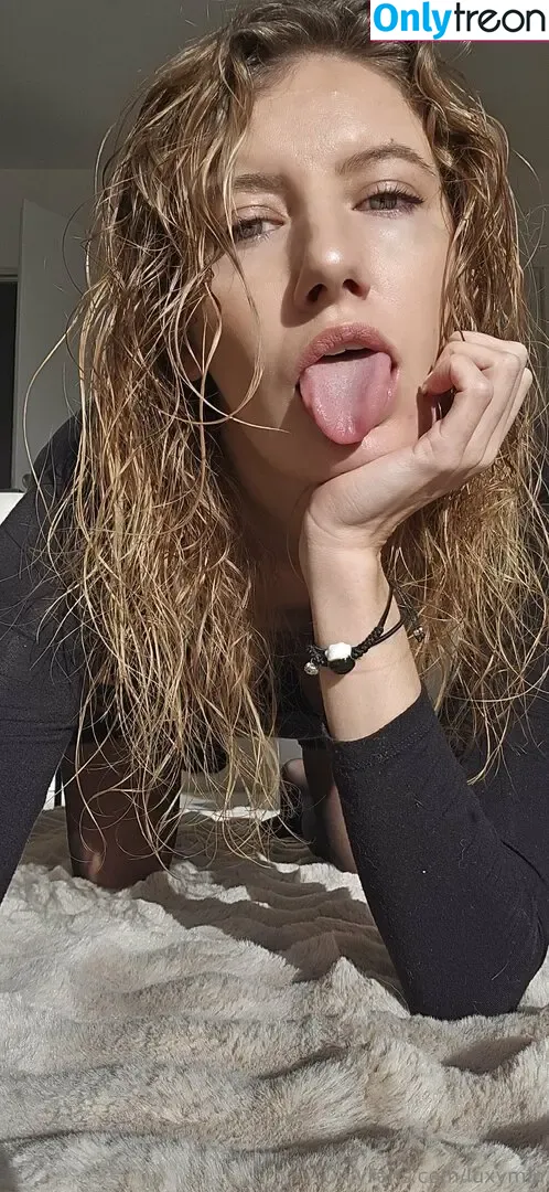 luxymin nude photo #0011 (luxymin4)
