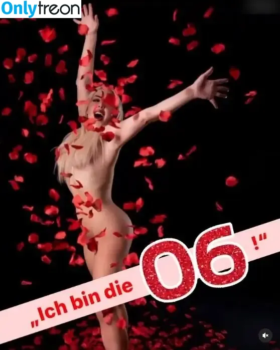 Lydia Kelovitz nude photo #0009 (alpenlydia)