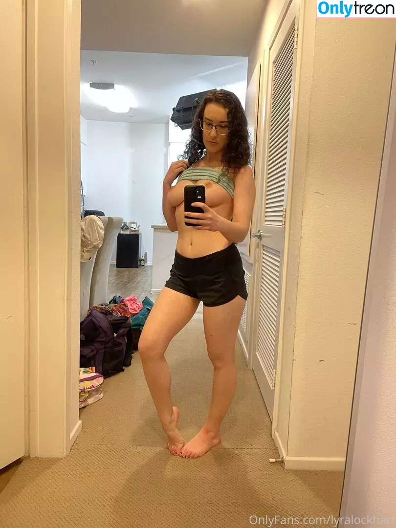 lyralockhart nude photo #0090 (lyralockhartxo)
