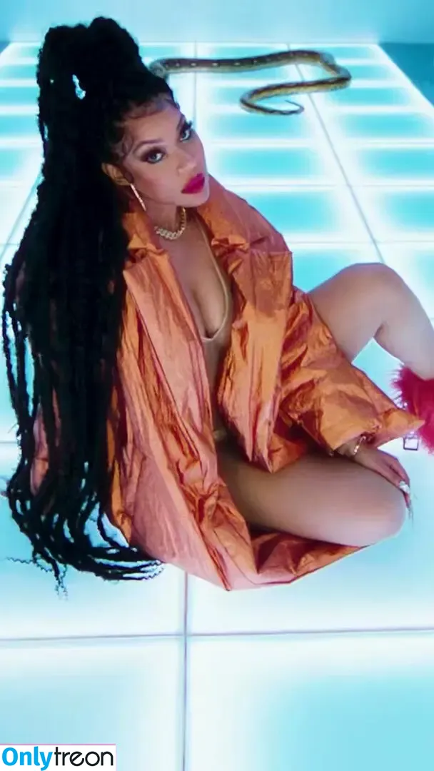 Lyrica Anderson nude photo #0009 (lyricaanderson)