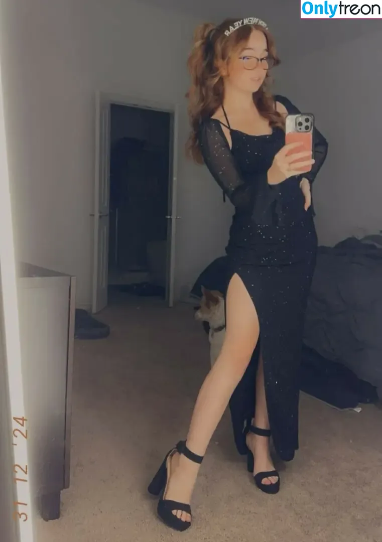 Lyssaurora nude photo #0720 (Lyssaurora)