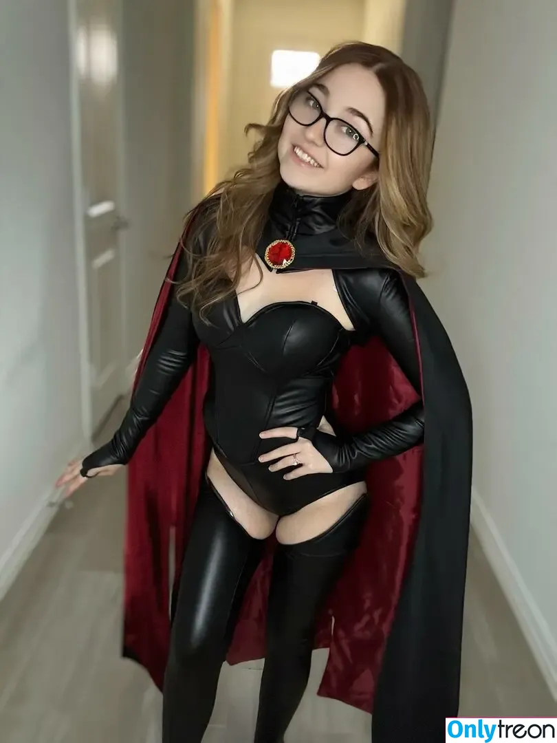 Lyssaurora nude photo #1349 (Lyssaurora)
