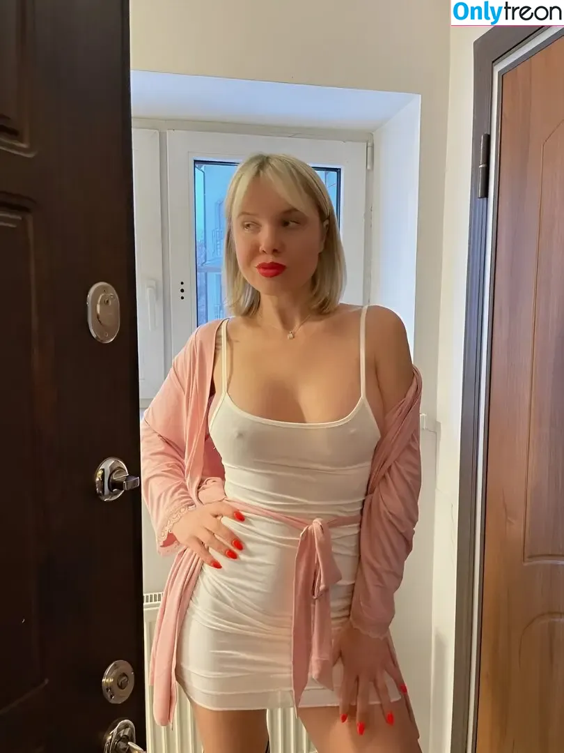 Lyubov Tomskaya nude photo #0292 (tomskaya_lyubov_)