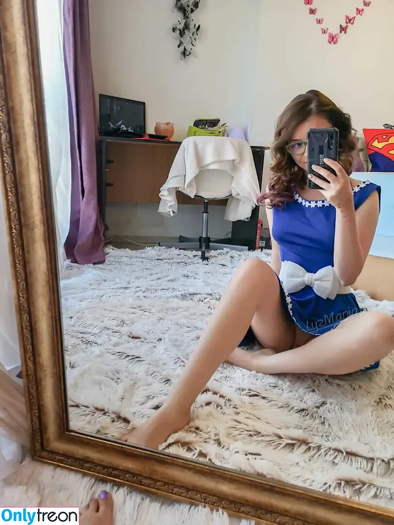 Lyzmania nude photo #0755 (lyzmania_)