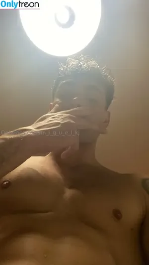 m_i_g_u_e_l_kj / miguelkj nude photo #0007
