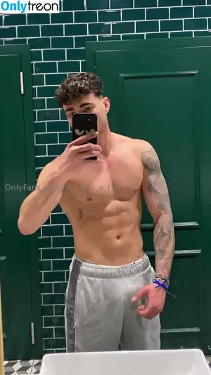 m_i_g_u_e_l_kj / miguelkj nude photo #0011
