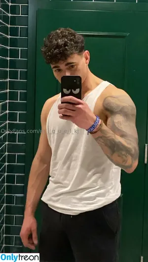 m_i_g_u_e_l_kj / miguelkj nude photo #0015