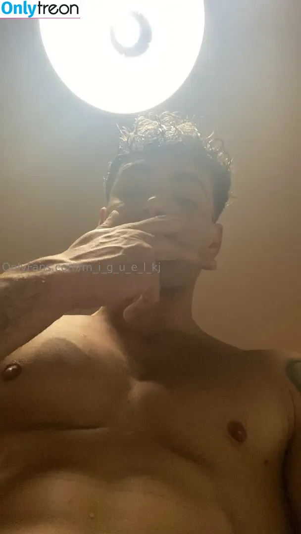 m_i_g_u_e_l_kj nude photo #0007 (miguelkj)