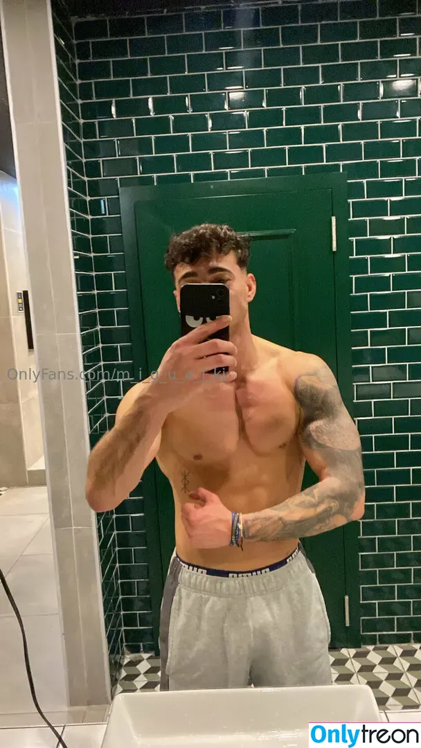 m_i_g_u_e_l_kj nude photo #0010 (miguelkj)