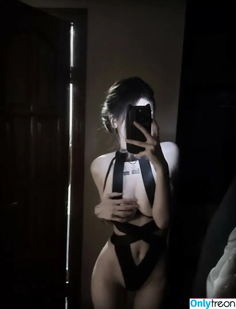 M.uselessbeauty nude photo #0131 (M.uselessbeauty)