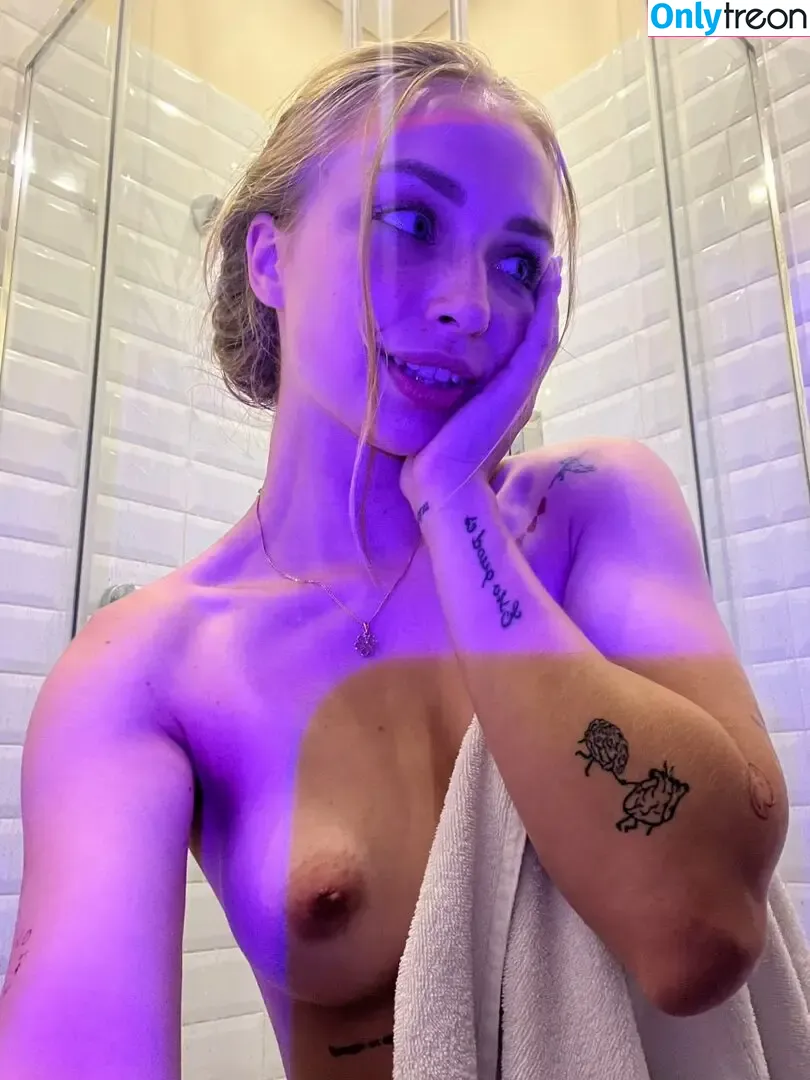 m_ykvchk nude photo #0017 (yourr_cherryyy)