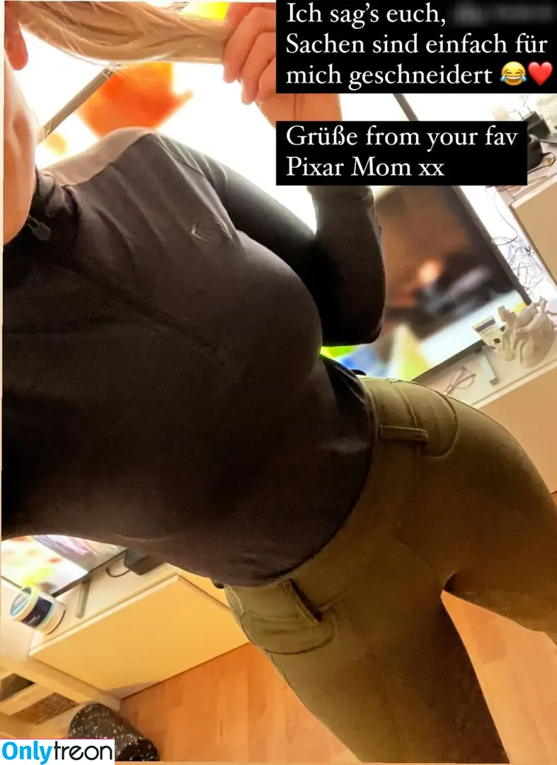 M3llytheone nude photo #0033 (M3llytheone)