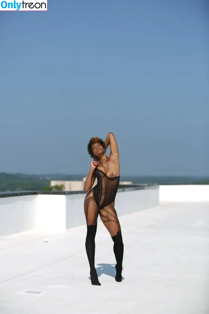 Maat Petrova nude photo #0016 (maatpetrova / russiannatashaaaa)