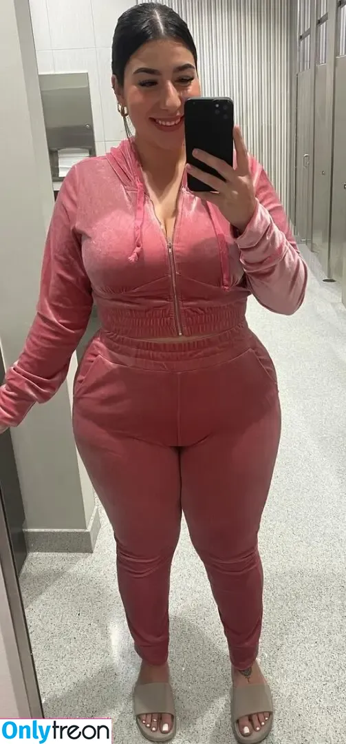 macaronimicaela nude photo #0023 (mothertruckermicaela)