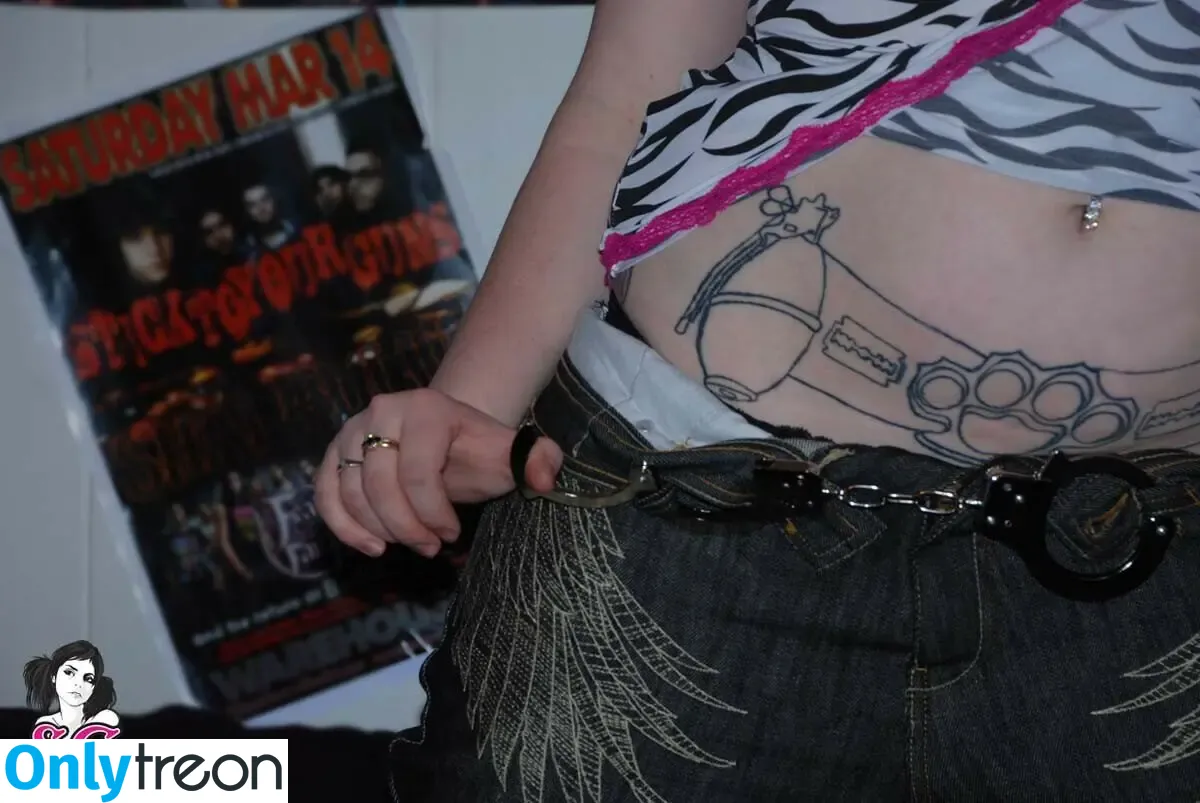 Macismycrack nude photo #0041 (maciemayx)