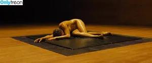 Mackenzie Davis / tmackenziedavis nude photo #0142