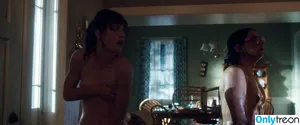 Mackenzie Davis / tmackenziedavis nude photo #0143