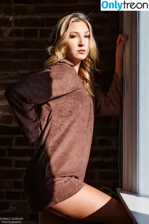 Mackenzie Lubeck / mackenzielynnlubeck nude photo #0009