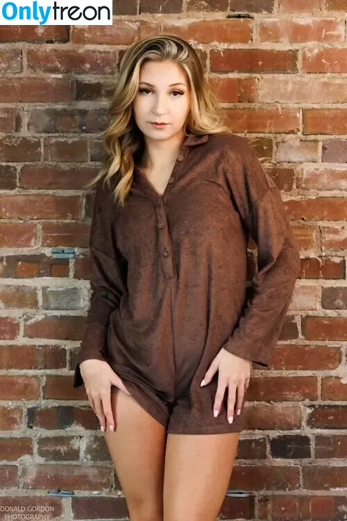 Mackenzie Lubeck nude photo #0011 (mackenzielynnlubeck)