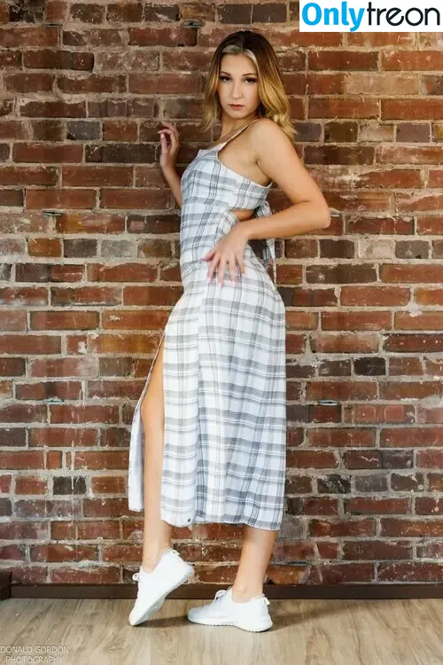 Mackenzie Lubeck nude photo #0039 (mackenzielynnlubeck)