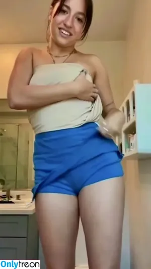 Mackenzie Ziegler / kenzie nude photo #0089