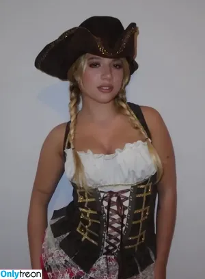 Mackenzie Ziegler / kenzie nude photo #0228