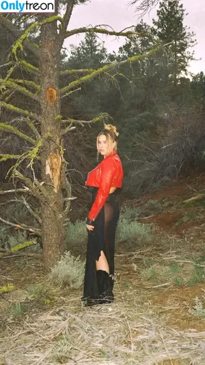 Mackenzie Ziegler / kenzie nude photo #0391