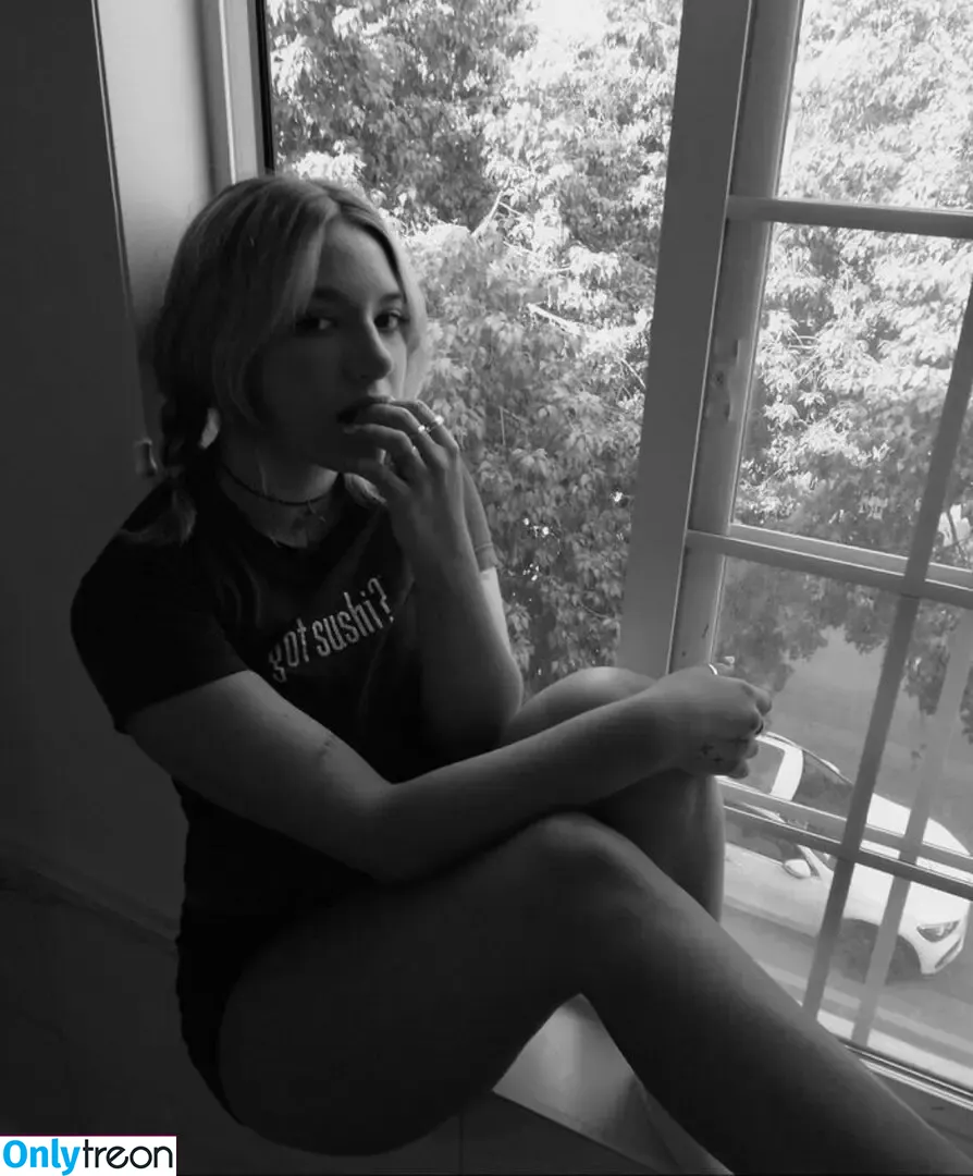 Mackenzie Ziegler nude photo #0260 (kenzie)