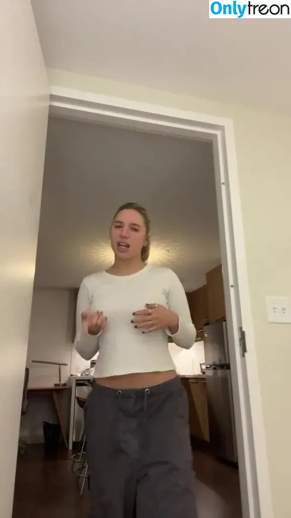 Mackenzie Ziegler nude photo #0367 (kenzie)