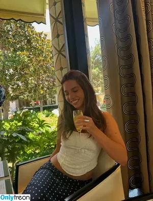 Mackenzie Ziegler / kenzie nude photo #1557