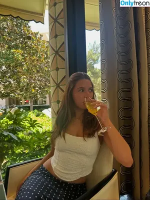 Mackenzie Ziegler / kenzie nude photo #1560