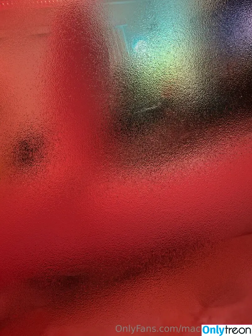 mackenziestith nude photo #0087 (mackenziestith)
