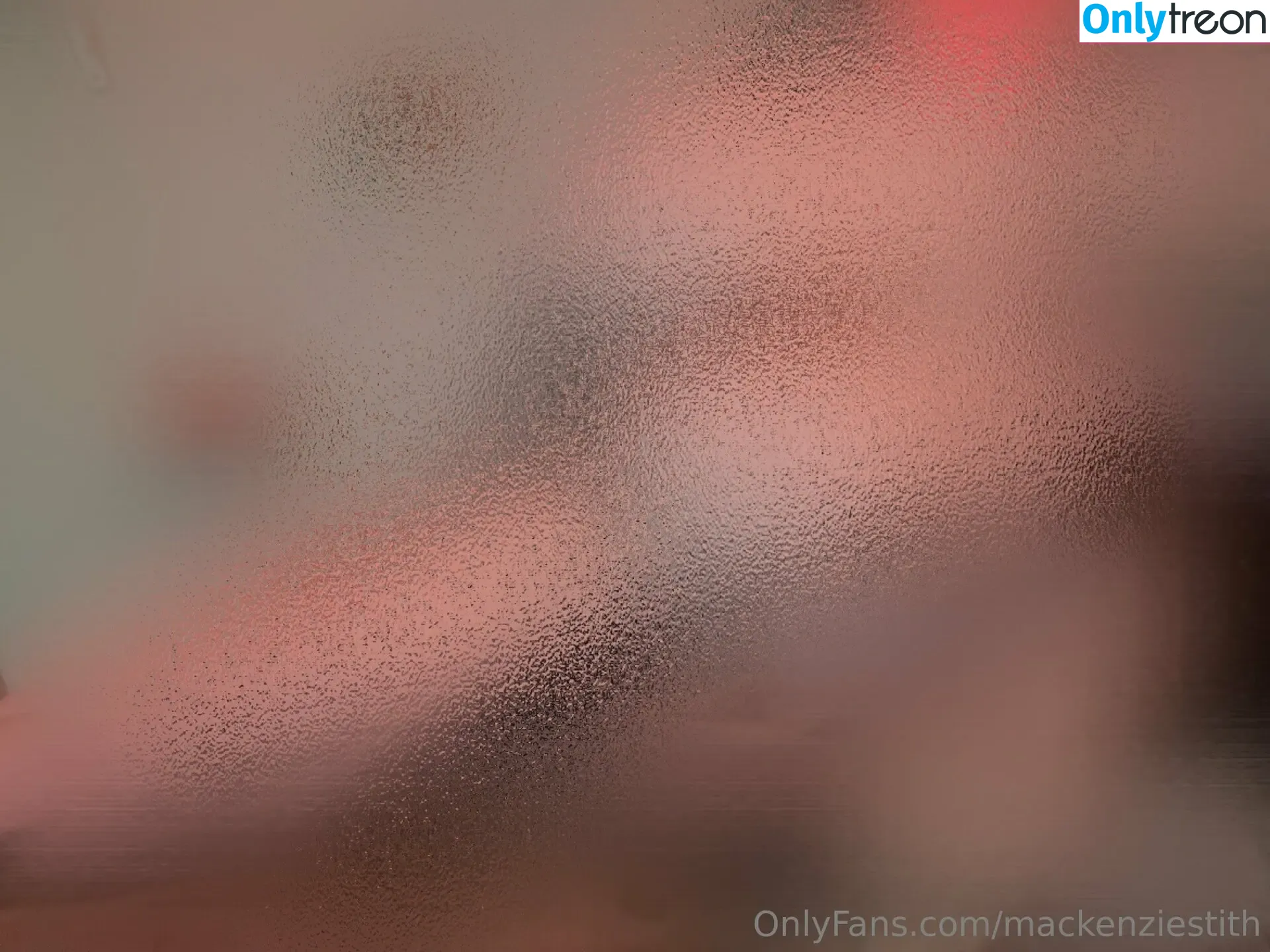mackenziestith nude photo #0088 (mackenziestith)