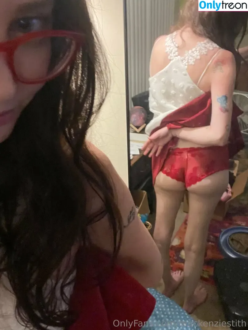 mackenziestith nude photo #0118 (mackenziestith)