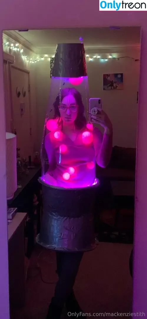 mackenziestith nude photo #0125 (mackenziestith)