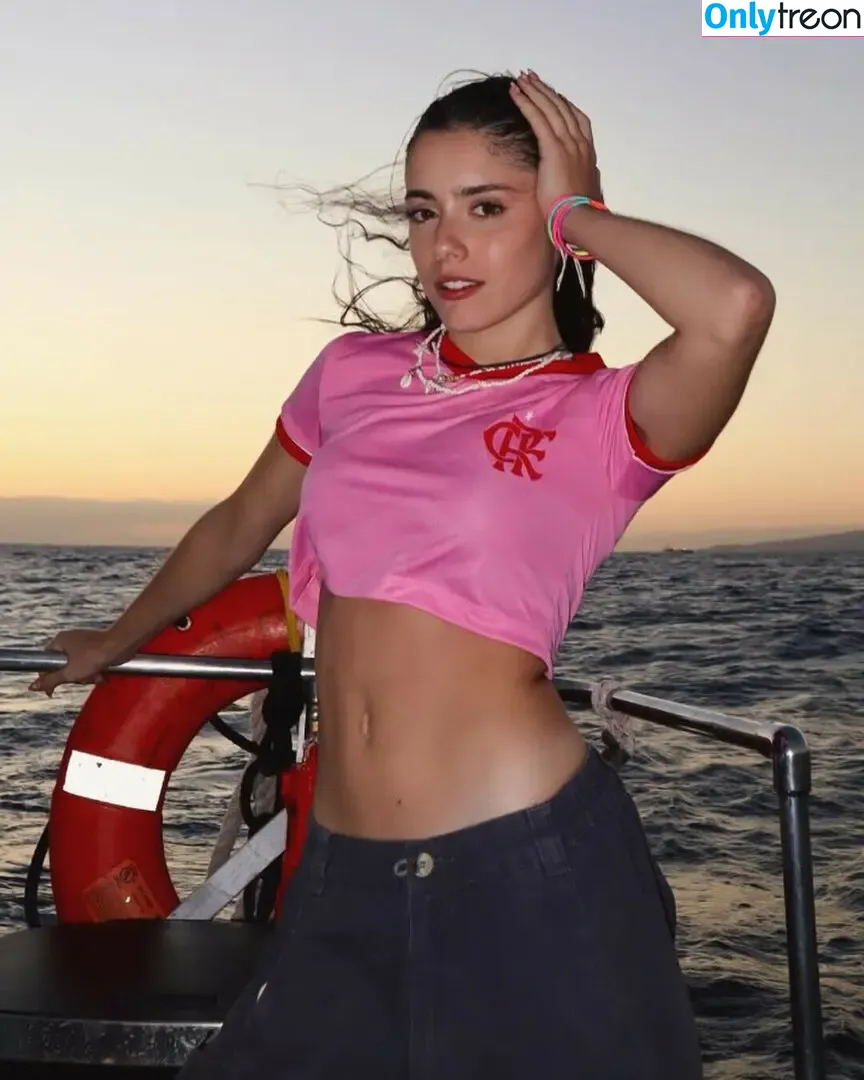 Madalena Aragão nude photo #0007 (madalena_aragao_)