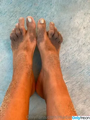 madam.muriel / madam_muriels_meltdowns nude photo #0026