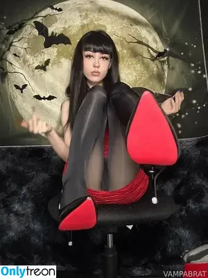 Madam Vampa / MadamZomboDomme / vampabrat nude photo #0010